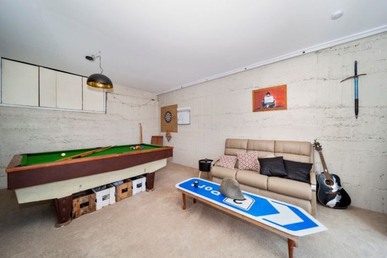 Photo of property in 14 Mount View Place, Spotswood, New Plymouth, 4310