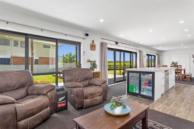 Photo of property in 6 Olive Grove, Edgecumbe, 3120