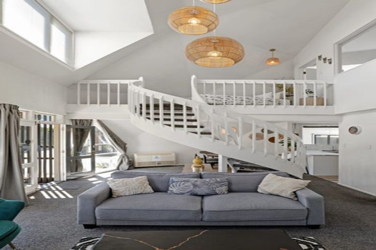 Photo of property in 1/280 Memorial Avenue, Burnside, Christchurch, 8053