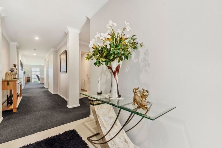 Photo of property in 5 Bernora Crescent, Bombay, 2675