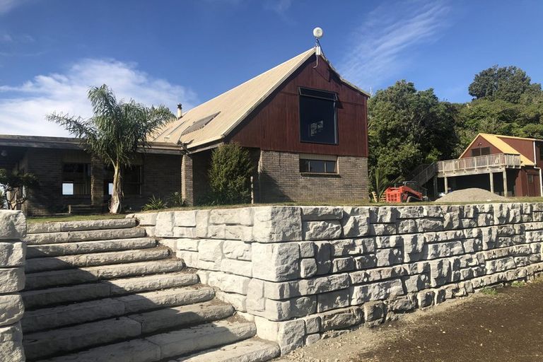 Photo of property in 70 Okoki Road, Urenui, 4375