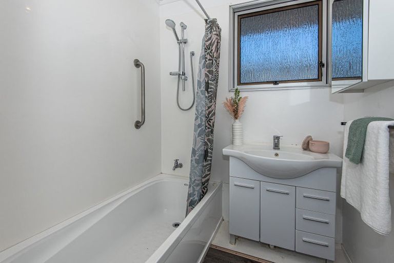 Photo of property in 10 Raewyn Street, Morningside, Whangarei, 0110