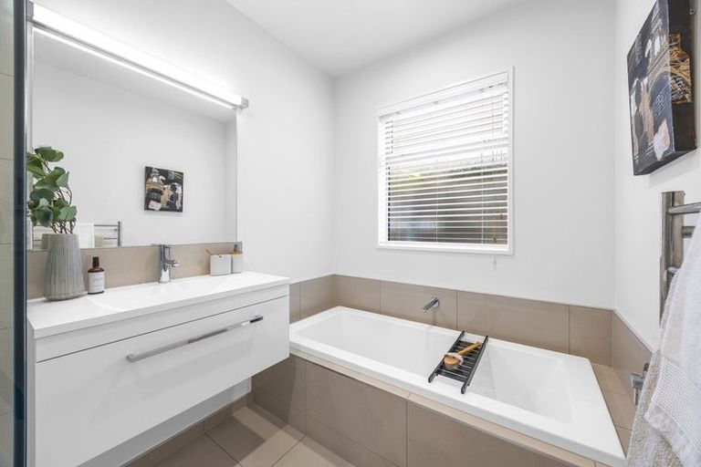 Photo of property in 4 Chorley Place, Hillsborough, Christchurch, 8022