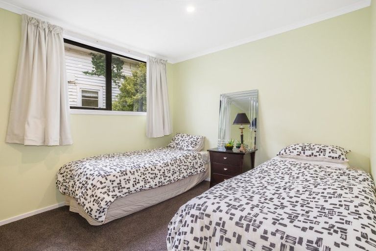 Photo of property in 86 Mana Esplanade, Paremata, Porirua, 5026