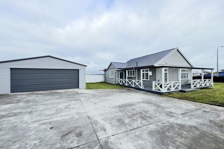 Photo of property in 1006 Tremaine Avenue, Roslyn, Palmerston North, 4414