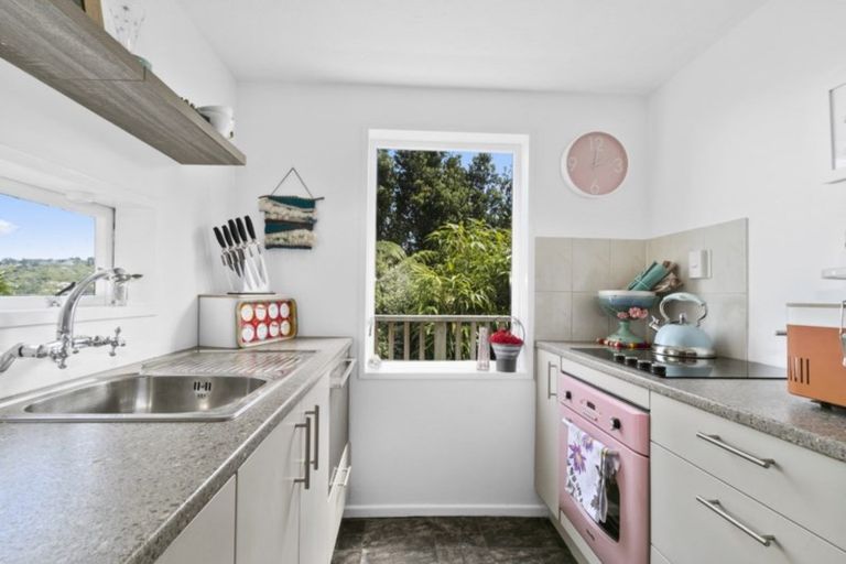 Photo of property in 1/99 Major Drive, Kelson, Lower Hutt, 5010