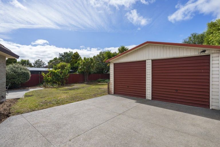 Photo of property in 22 Sandown Crescent, Aranui, Christchurch, 8061