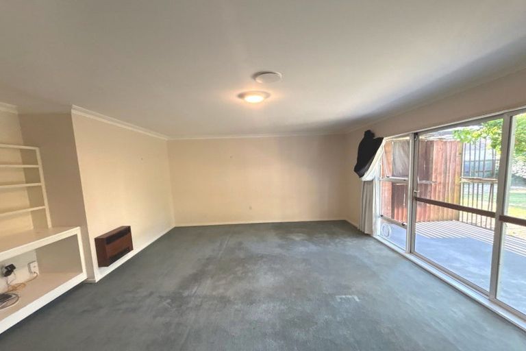 Photo of property in 77 Garreg Road, Bryndwr, Christchurch, 8052