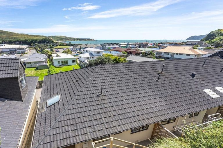 Photo of property in 4/24 Acheron Road, Paremata, Porirua, 5026