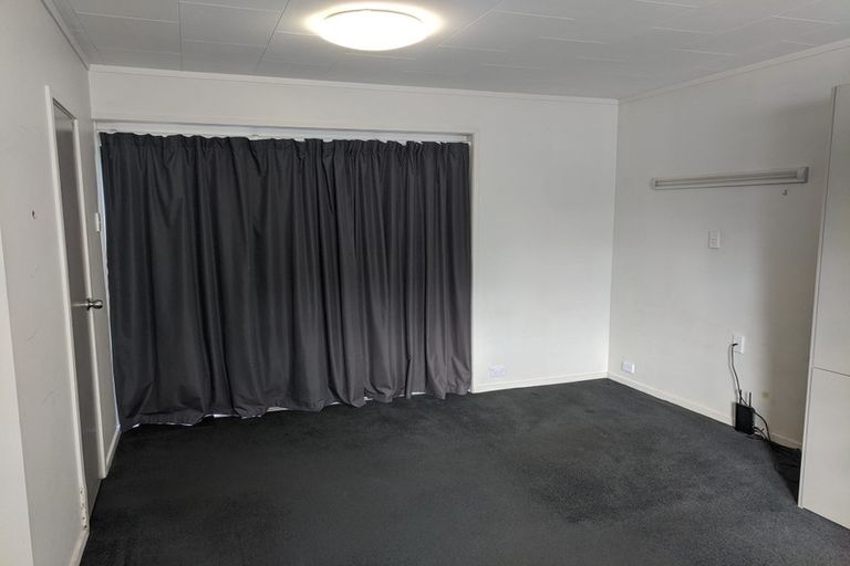 Photo of property in 2/12 Gossamer Drive, Pakuranga Heights, Auckland, 2010