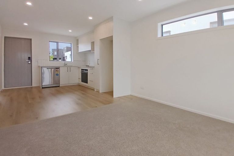 Photo of property in 10 Ngae Place, Mangere East, Auckland, 2024