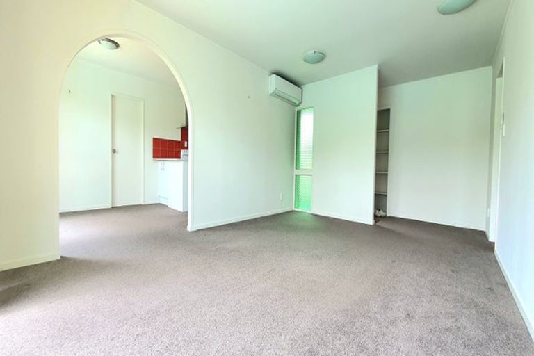 Photo of property in 21b Sunnypark Avenue, Rosehill, Papakura, 2113