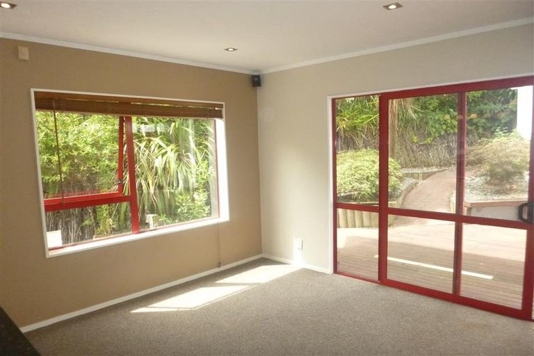 Photo of property in 10 Eclipse Lane, Whitby, Porirua, 5024