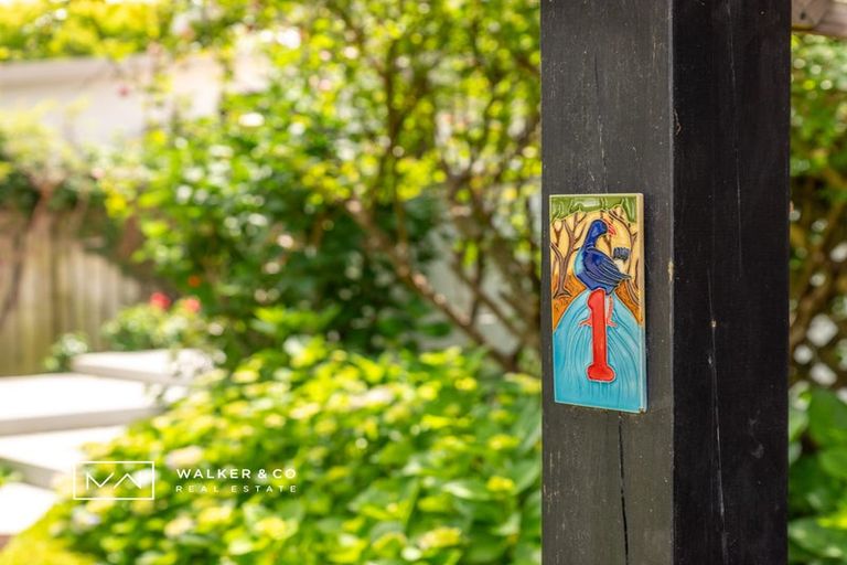 Photo of property in 1 Bathurst Street, Silverstream, Upper Hutt, 5019