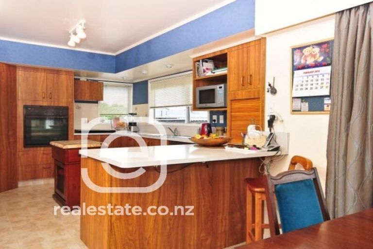 Photo of property in 23 Chedworth Avenue, Chedworth, Hamilton, 3210