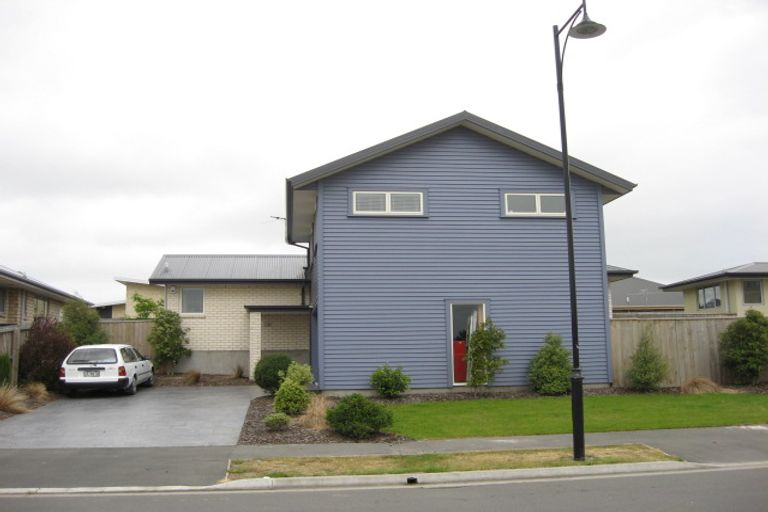 Photo of property in 52 Titirangi Crescent, Parklands, Christchurch, 8083