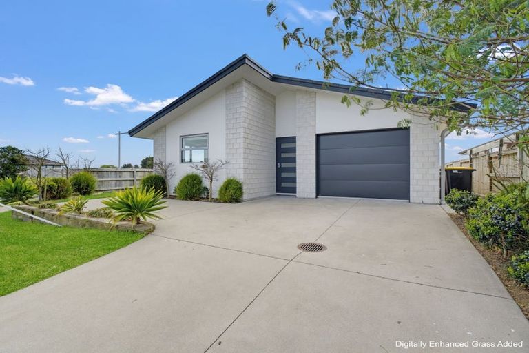 Photo of property in 1 Te Wharo Drive, Papamoa, 3118