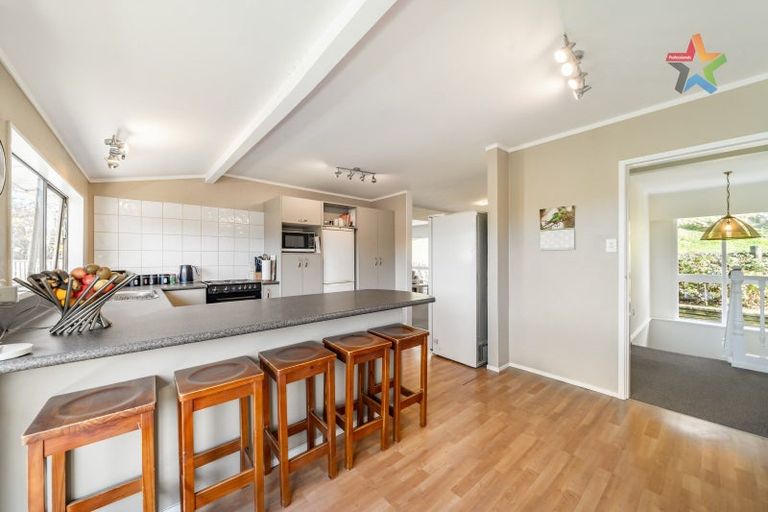 Photo of property in 31 Cedar Street, Maungaraki, Lower Hutt, 5010