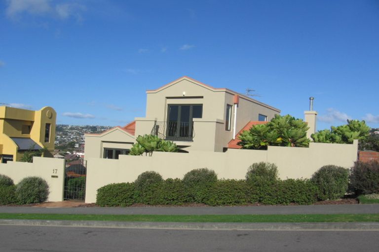 Photo of property in 17 Derry Hill, Churton Park, Wellington, 6037