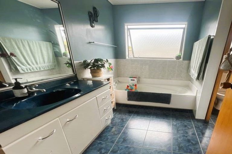 Photo of property in 33 Weld Street, Cambridge, 3434