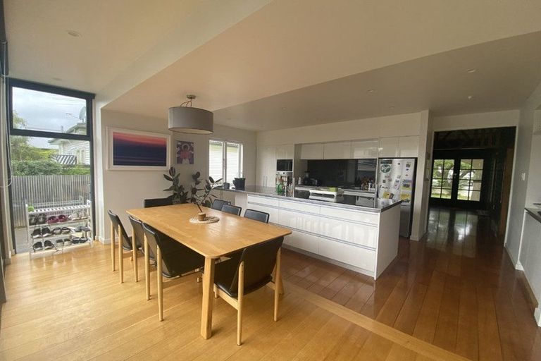 Photo of property in 9 Trafalgar Street, Waiwhetu, Lower Hutt, 5010