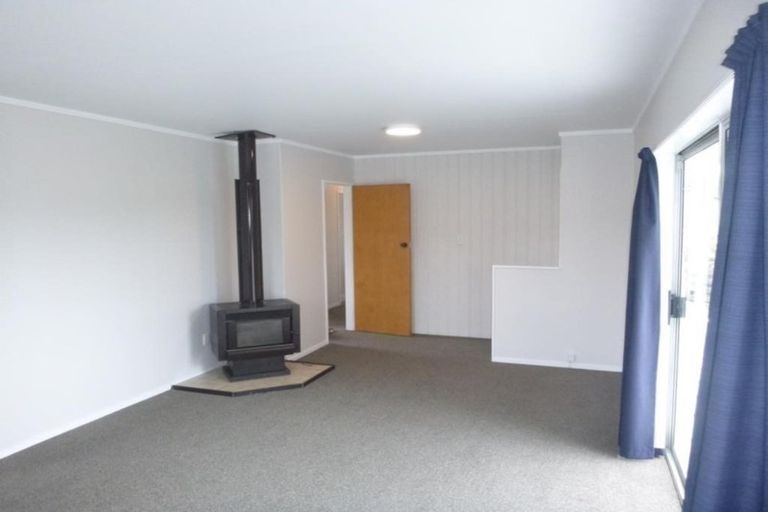 Photo of property in 111 Holborn Drive, Stokes Valley, Lower Hutt, 5019
