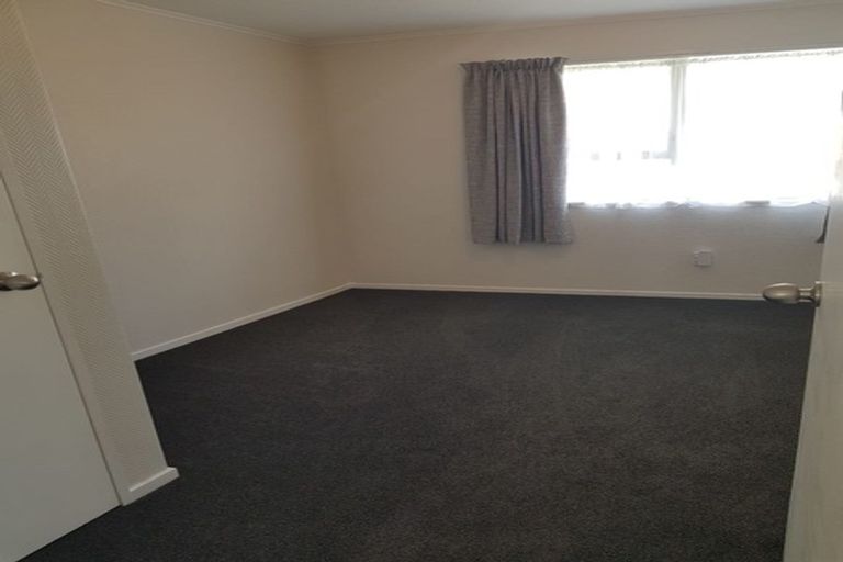 Photo of property in 7 Whitechapel Grove, Stokes Valley, Lower Hutt, 5019