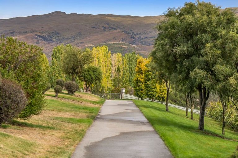 Photo of property in 380 Bannockburn Road, Bannockburn, Cromwell, 9384