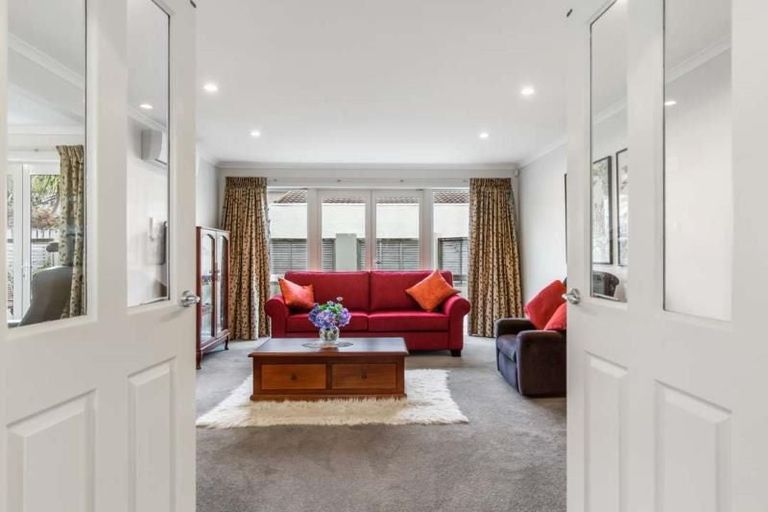 Photo of property in 53a Oxford Street, Tawa, Wellington, 5028