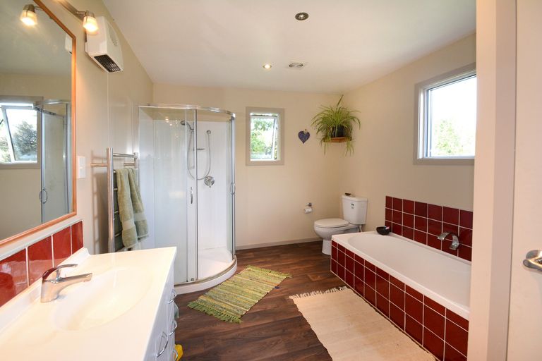 Photo of property in 12 Gorman Street, Macandrew Bay, Dunedin, 9014