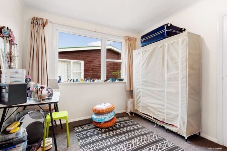 Photo of property in 33 Pembroke Road, Northland, Wellington, 6012