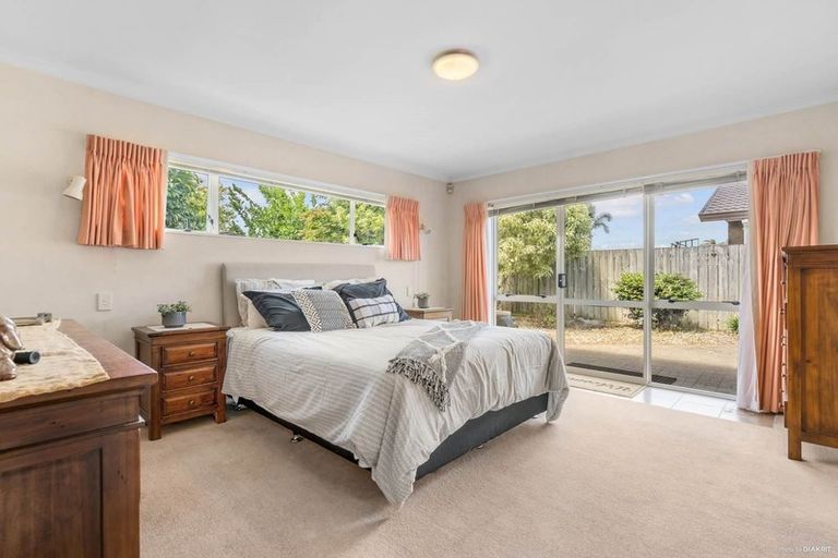 Photo of property in 75 Tington Avenue, Wattle Downs, Auckland, 2103