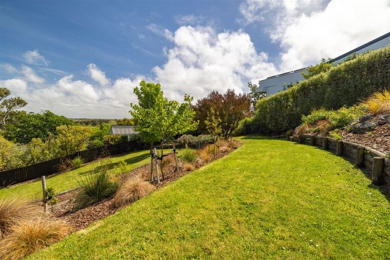 Photo of property in 12 Lucknow Place, Cashmere, Christchurch, 8022