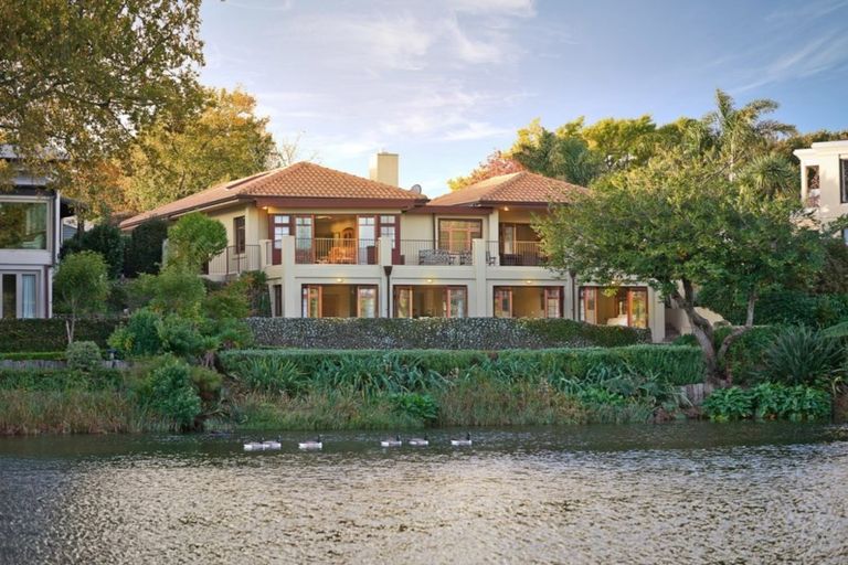 Photo of property in 14 Pastoral Lane, Hokowhitu, Palmerston North, 4410