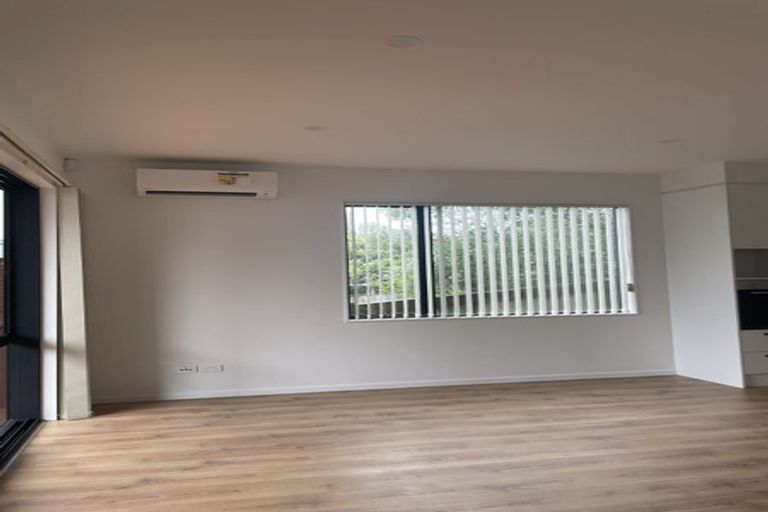 Photo of property in 1c Zion Road, Birkenhead, Auckland, 0626
