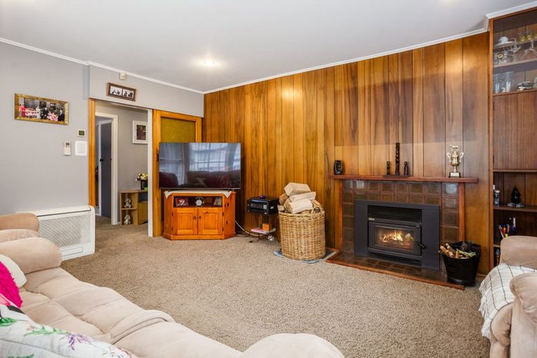 Photo of property in 87 Rangituhi Crescent, Takapuwahia, Porirua, 5022