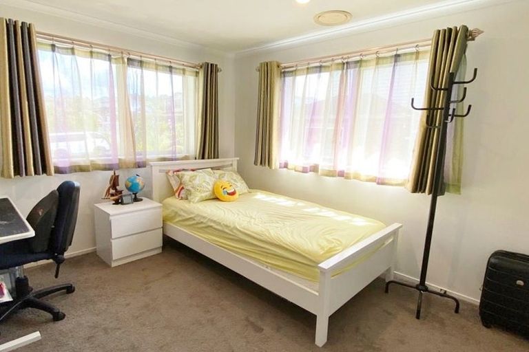 Photo of property in 6 Sauvignon Avenue, Ranui, Auckland, 0612