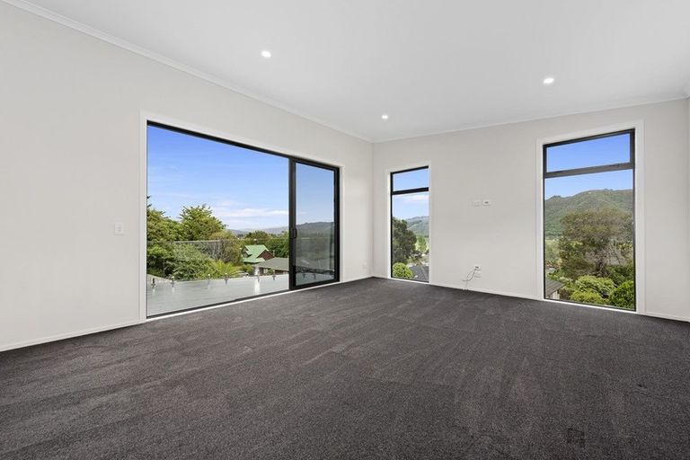 Photo of property in 8a Mccarthy Grove, Clouston Park, Upper Hutt, 5018