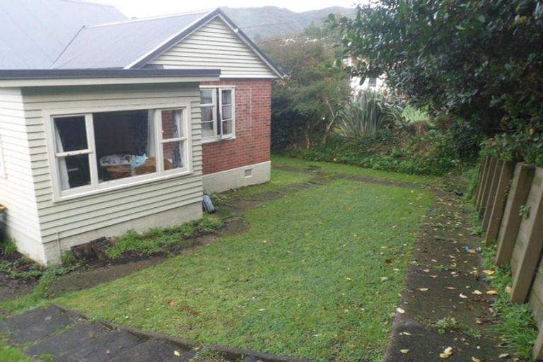 Photo of property in 9 Sunshine Avenue, Karori, Wellington, 6012