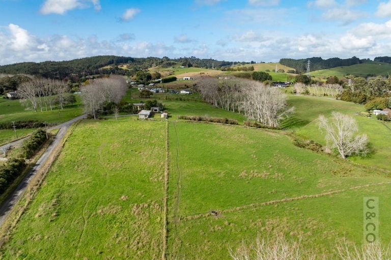 Photo of property in 836 Old North Road, Waimauku, 0882
