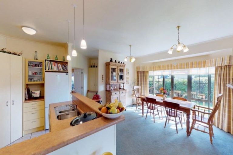 Photo of property in 6 Hillcrest Lane, Levin, 5510