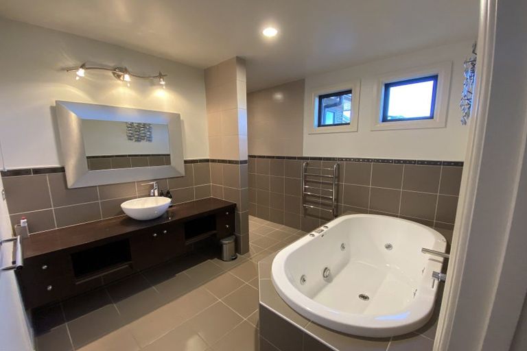 Photo of property in 34 Plantation Road, Wanaka, 9305