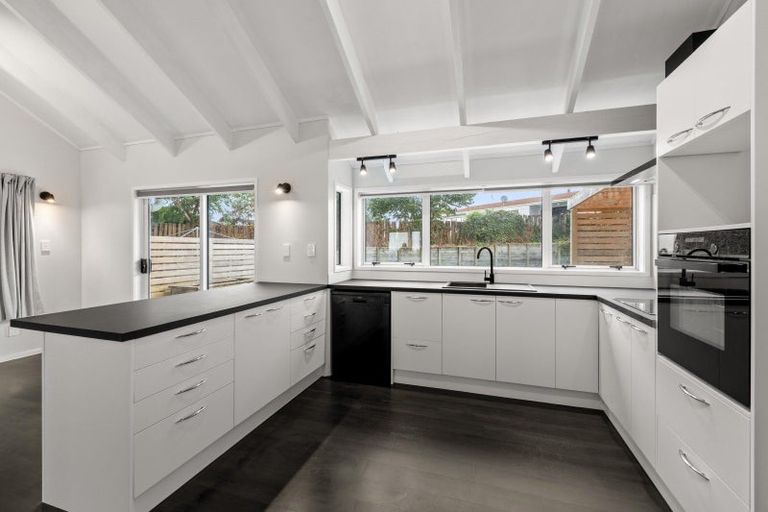 Photo of property in 20a Oxford Street, Tirau, 3410