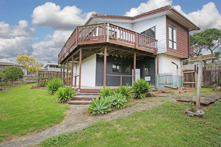 Photo of property in 1 Tremen Place, Pukekohe, 2120