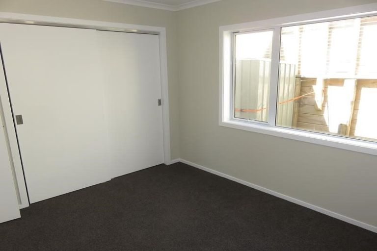 Photo of property in 18a Carluke Street, Paparangi, Wellington, 6037