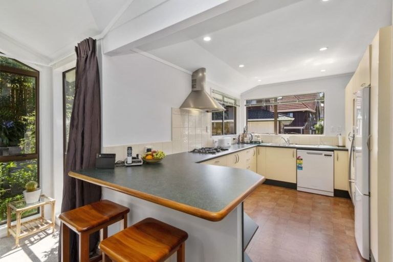 Photo of property in 14 Cullen Place, Tawa, Wellington, 5028