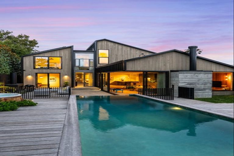 Photo of property in 33 Hanene Street, Saint Heliers, Auckland, 1071