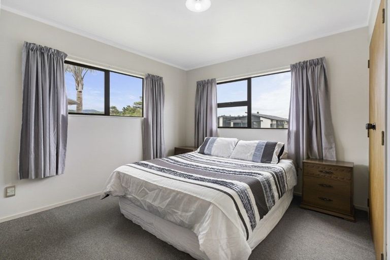 Photo of property in 118 Charleston Avenue, Whangamata, 3620