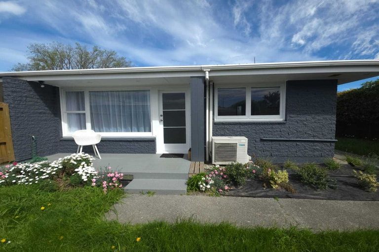 Photo of property in 1/9 Curletts Road, Sockburn, Christchurch, 8042