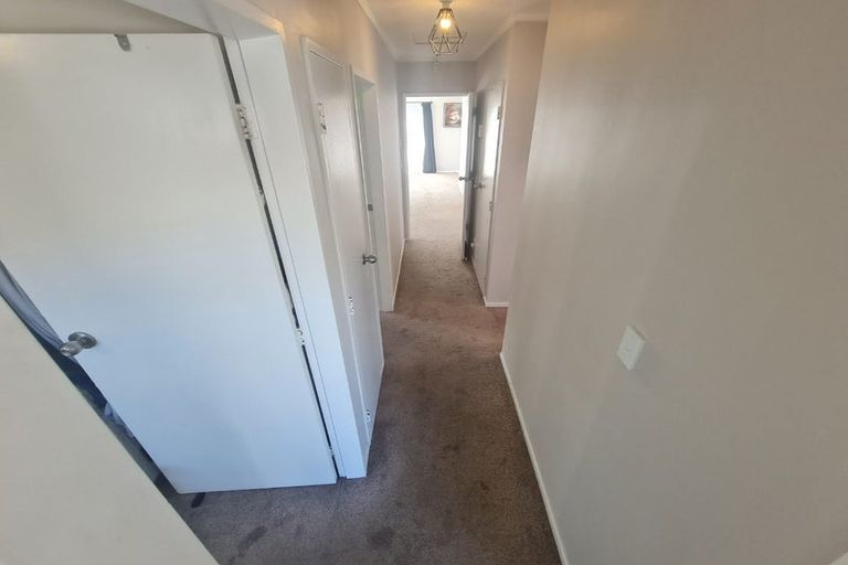 Photo of property in 4 Delaware Grove, Totara Park, Upper Hutt, 5018